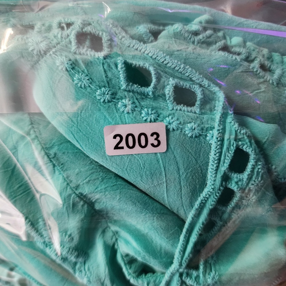 Johnny Was Embroidered Eyelet Boho Top Shirt Size M Reg Turquoise Blue V-Neck - Picture 7 of 7